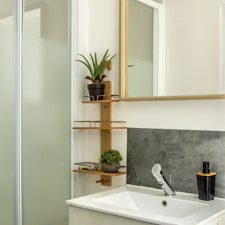 L'echappee Zen Sauna Privatif Et Shopping, Tram A Cote Straßburg