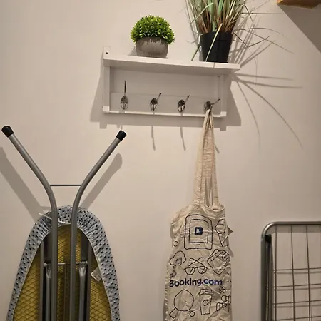 L'echappee Zen Sauna Privatif Et Shopping, Tram A Cote *